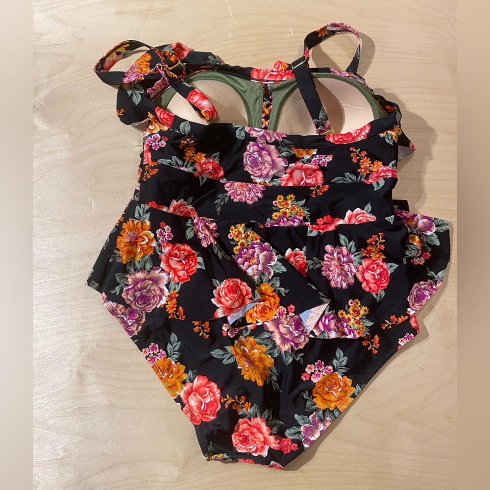 Terra & Sky One Piece Swimsuit 14W (BS) - Picture 8 of 12